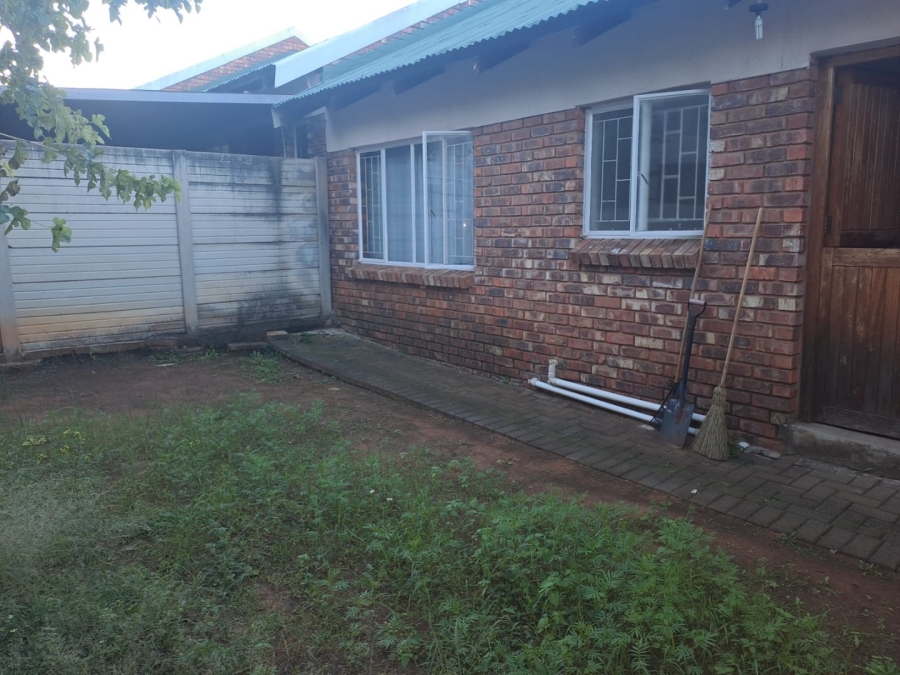 2 Bedroom Property for Sale in Uitsig Free State